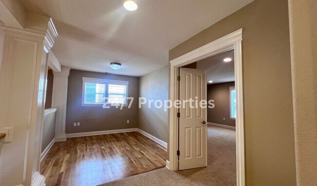 Building Photo - Large 4BD I 2.5BA Home - West Linn!