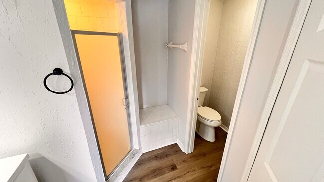 Building Photo - Unlock Your Perfect Winter Park Retreat: F...