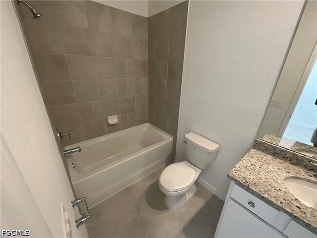 Building Photo - 14570 Palamos Cir