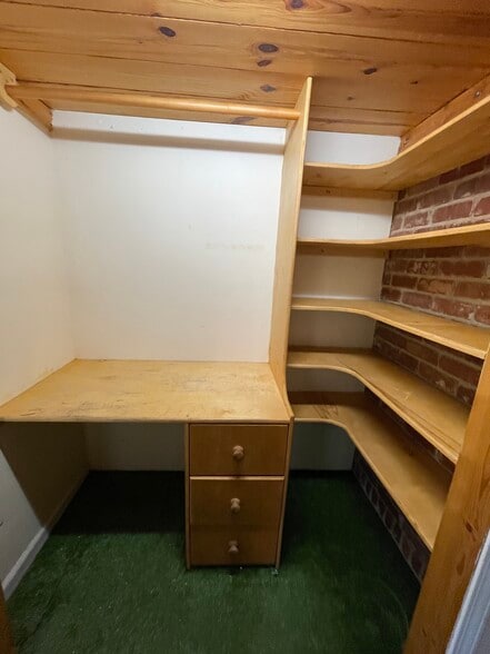 Building Photo - 9750 Owl Nest Rd