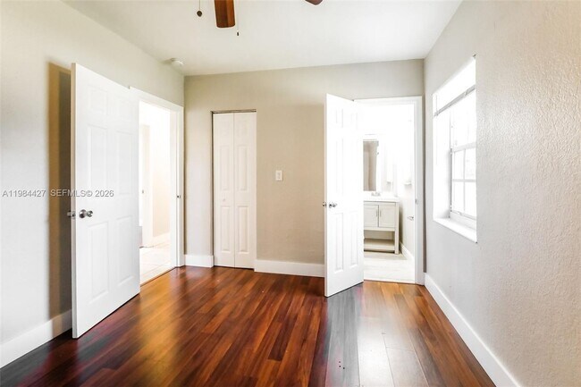 Building Photo - 11989 SW 150th Pl