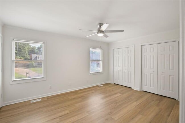 Building Photo - 460 Forestgate Ct