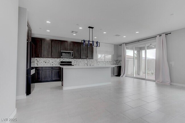 Building Photo - 8874 Howell St