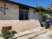Building Photo - 11127 Belair Dr