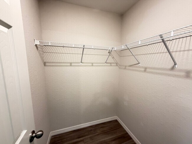 Building Photo - Spacious & Modern Inverness Gem – Your Dream 3-Bed Home!