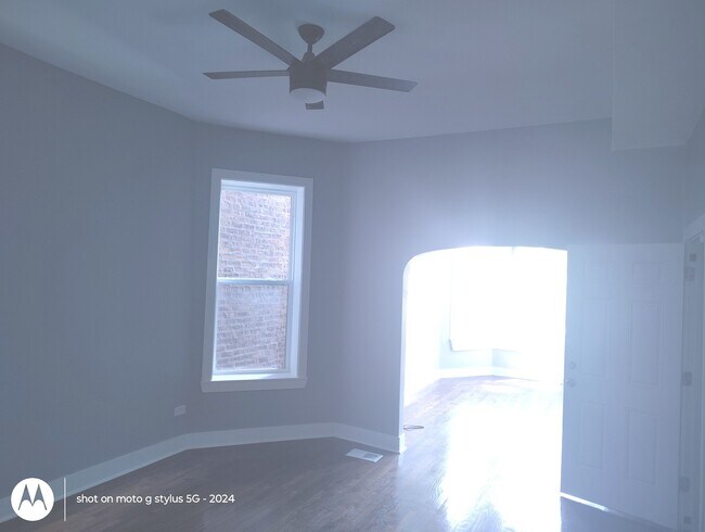 Building Photo - 1661 S Homan Ave