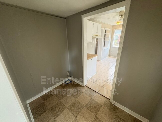 Building Photo - 2083 Charleston Rd