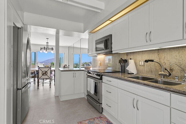Building Photo - 33925 Faeroe Bay