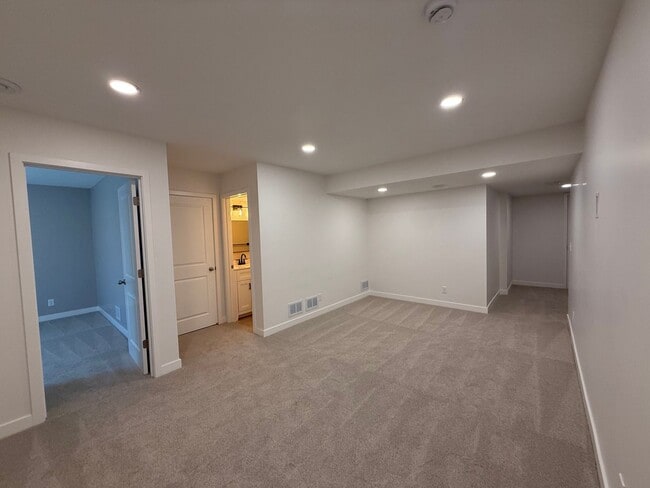 Building Photo - 13144 Zachary Ln N