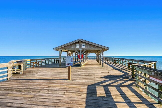 Building Photo - 203 Double Eagle Dr