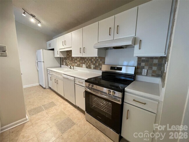 Building Photo - 7368 Rose Terrace Ct