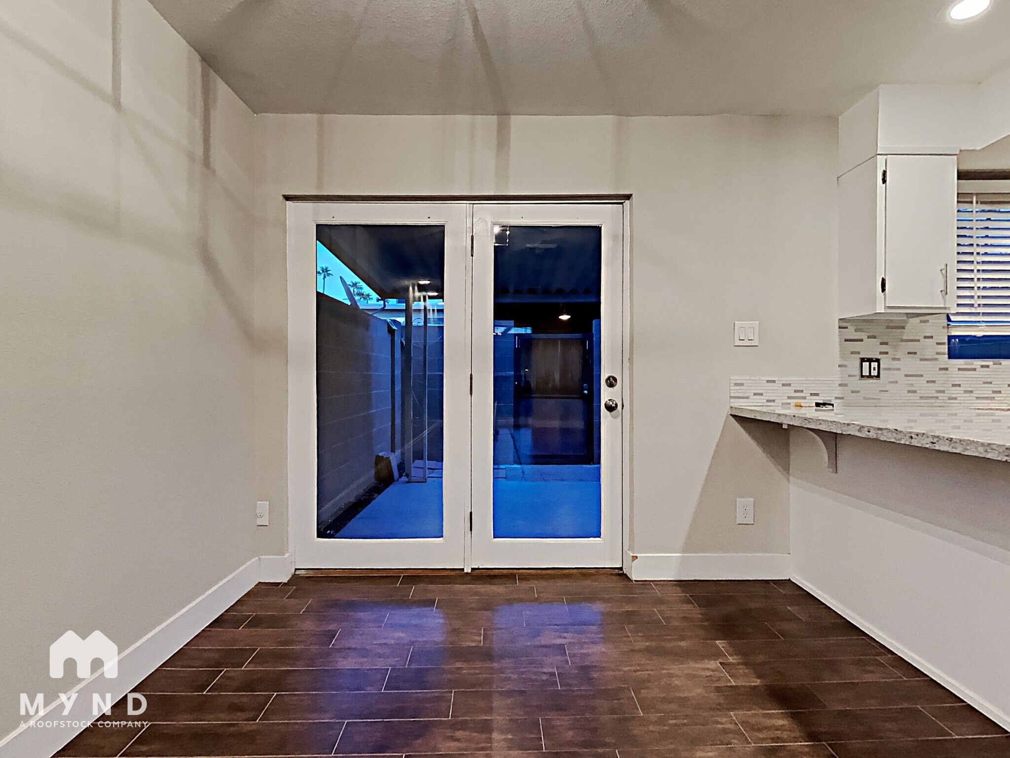 Building Photo - 8243 E Thomas Rd