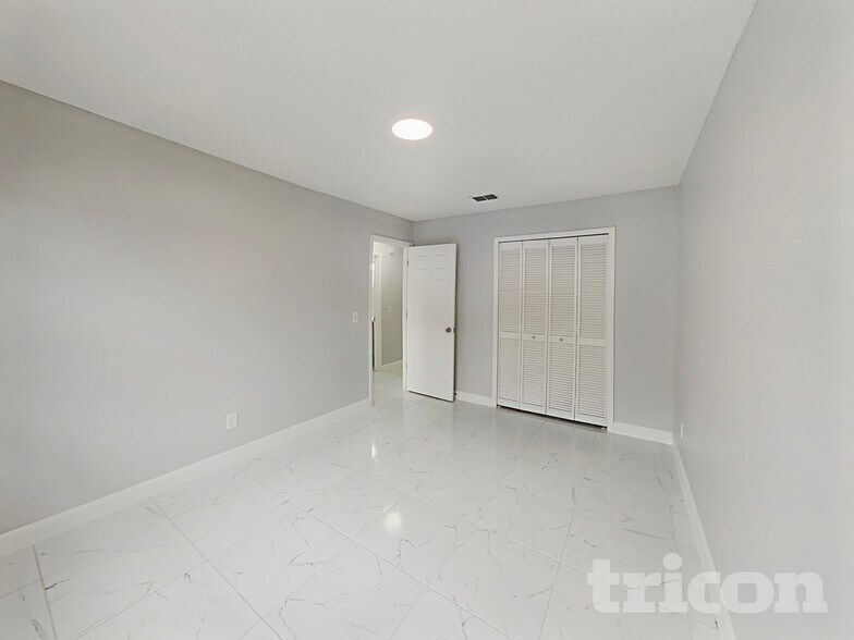 Building Photo - 2550 Mill Run Blvd