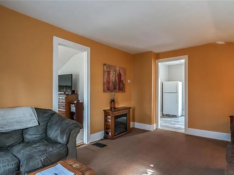 Building Photo - 10 North St