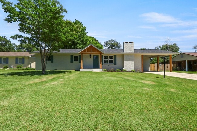 Building Photo - 614 Holland Ct SW