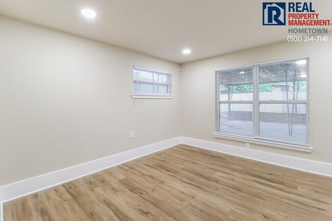 Building Photo - 420 Algood St