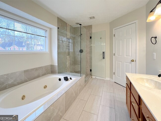 Building Photo - 1924 Riverlanding Cir