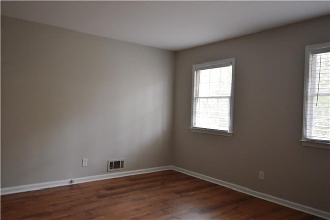 Building Photo - 5045 Spalding Dr