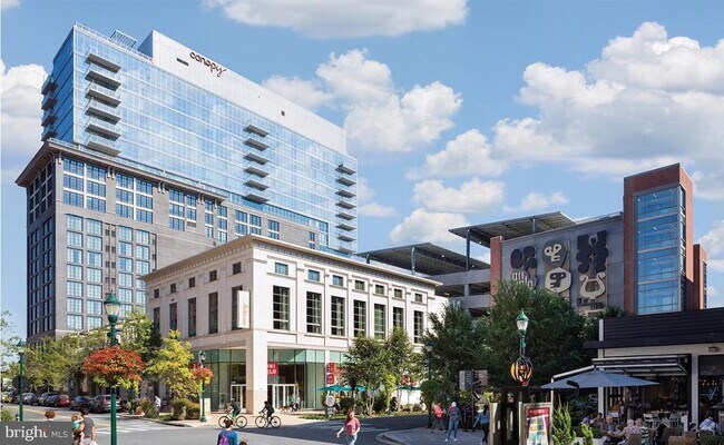 Building Photo - 11430 Strand Dr