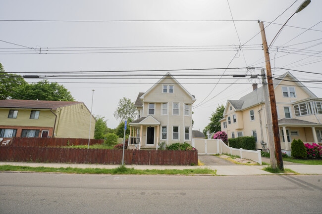 Primary Photo - 134 Gorham Ave