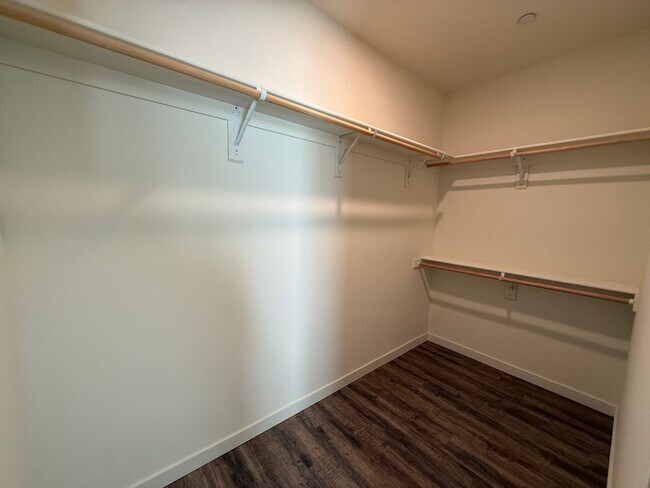 Building Photo - 9207 Prometheus Dr