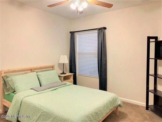 Building Photo - 6100 Maggies Cir