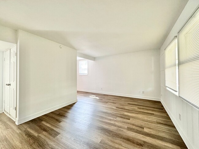 Building Photo - Updated 4 bedroom home convenient to 29