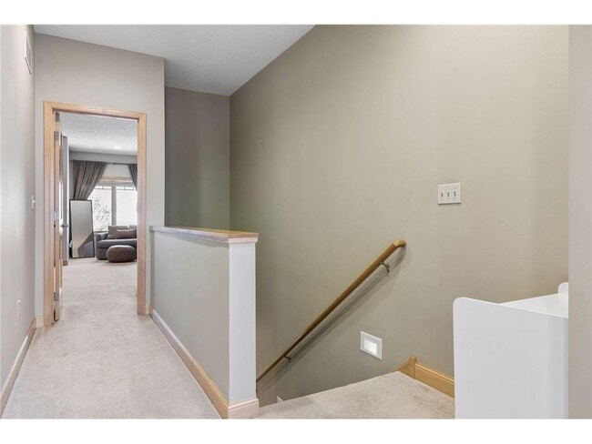 Building Photo - 3022 Emerson Ave S