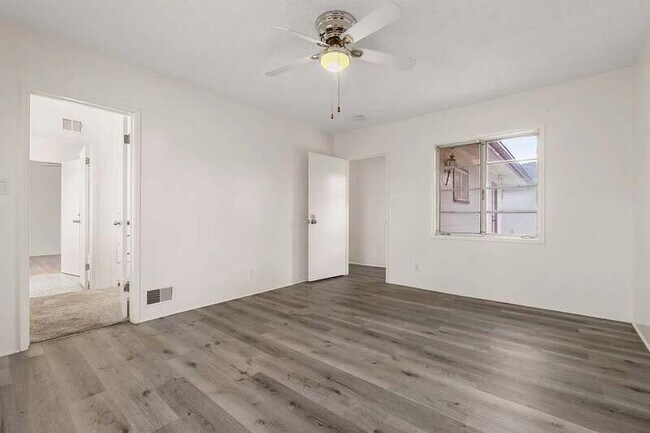 Building Photo - 590 N Cambridge St