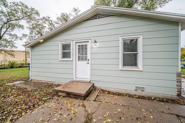 Building Photo - Please View 3D Virtual Walk-Through Before Scheduling a Showing