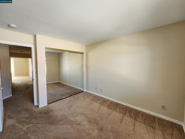 Building Photo - 617 S Blackbrush Ln