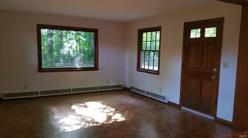 Building Photo - 13 Waterbury St