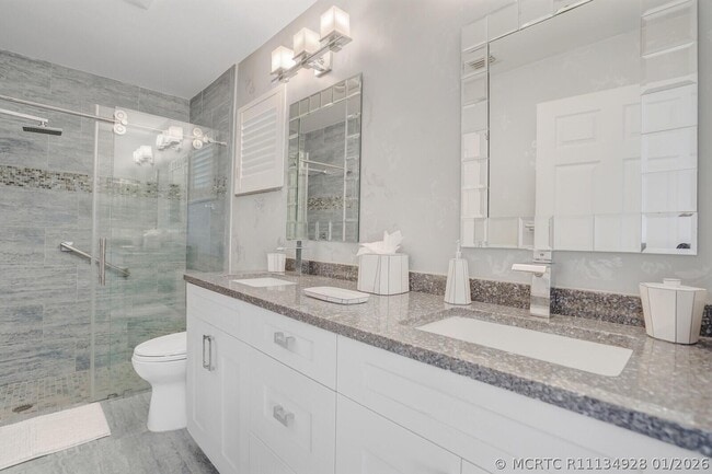 Building Photo - 6099 Waldwick Cir