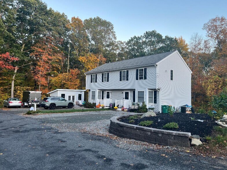 Primary Photo - 35 Kingman Ave