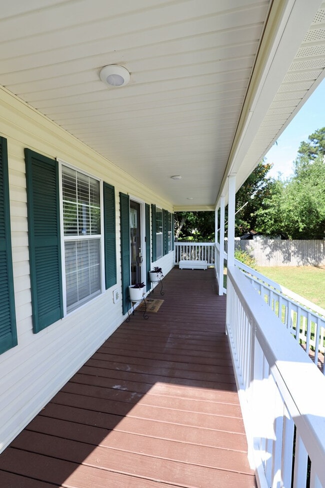 Building Photo - 1910 Lybrand St