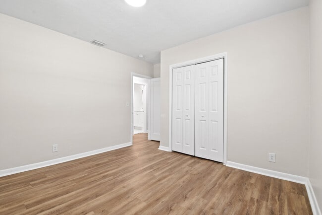 Building Photo - 838 45th St
