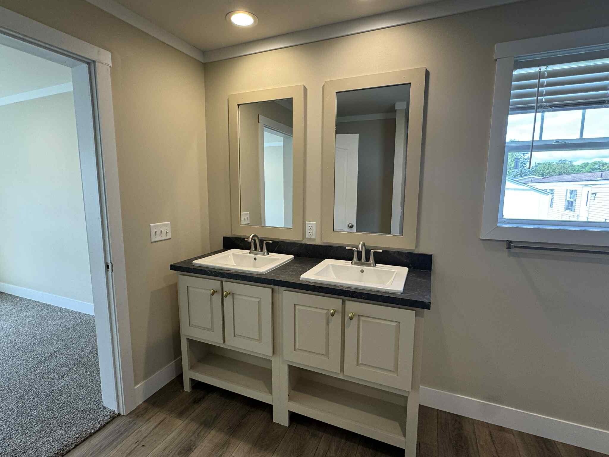 Building Photo - 48571 Lakeview Cir