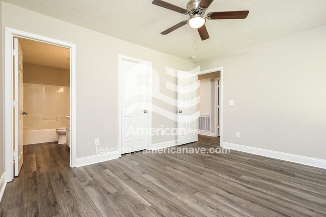 Building Photo - 812 Pine Hill Ct