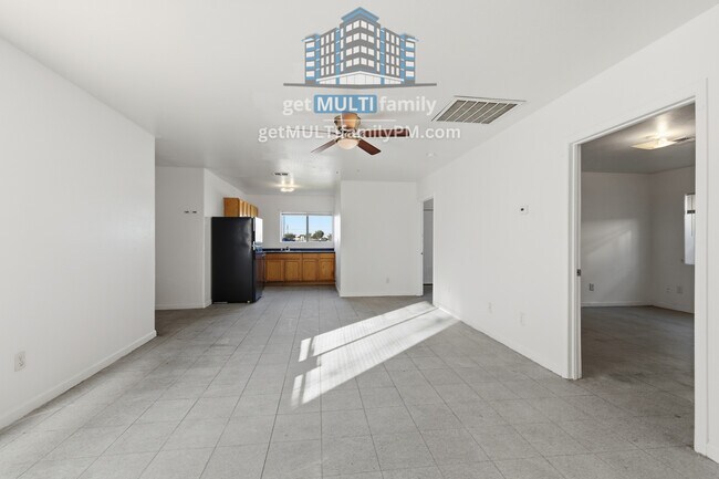 Building Photo - 1224 E Apache St