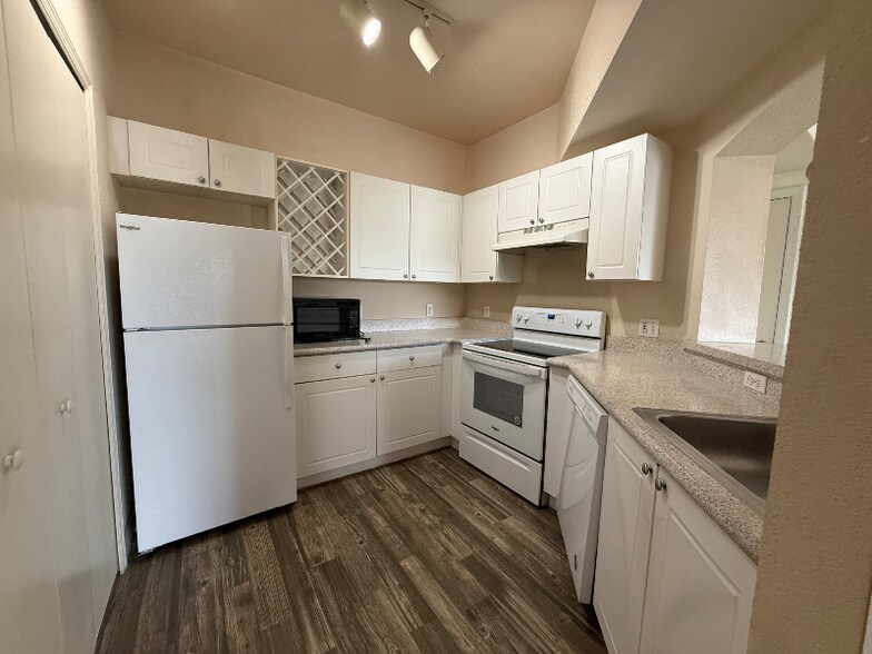 Building Photo - 14905 Arbor Springs Cir