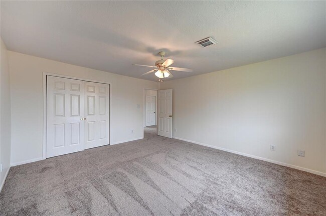 Building Photo - 11906 Dinosaur Valley Dr
