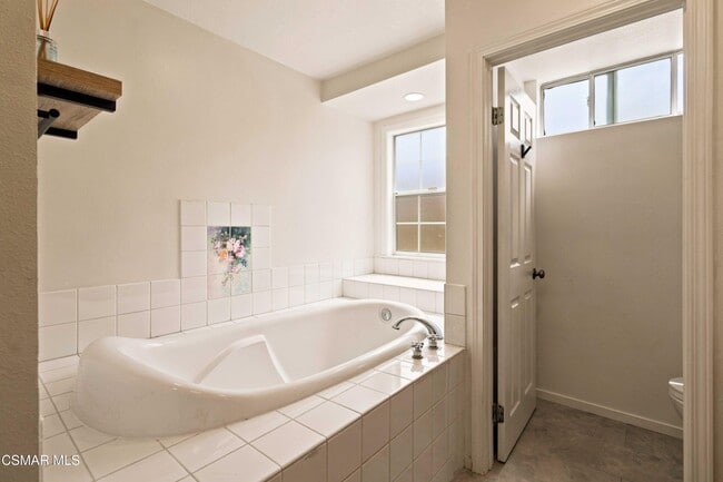 Building Photo - 2753 N Highgate Pl