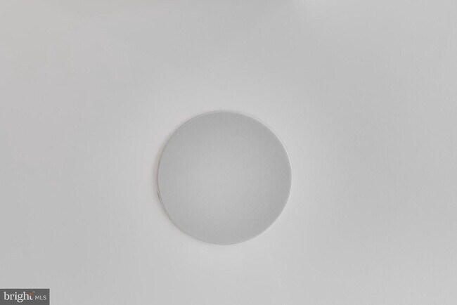 Building Photo - 8201 River Rd