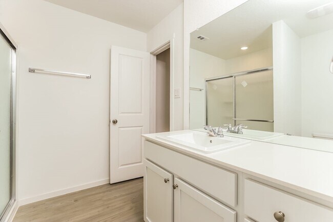 Building Photo - 3415 Perlach Dr