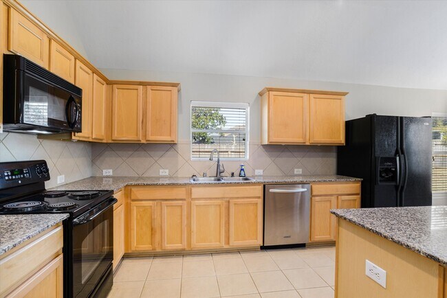 Building Photo - 402 Abbey Ln