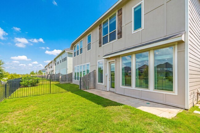 Building Photo - 5634 Amber Brook Ln
