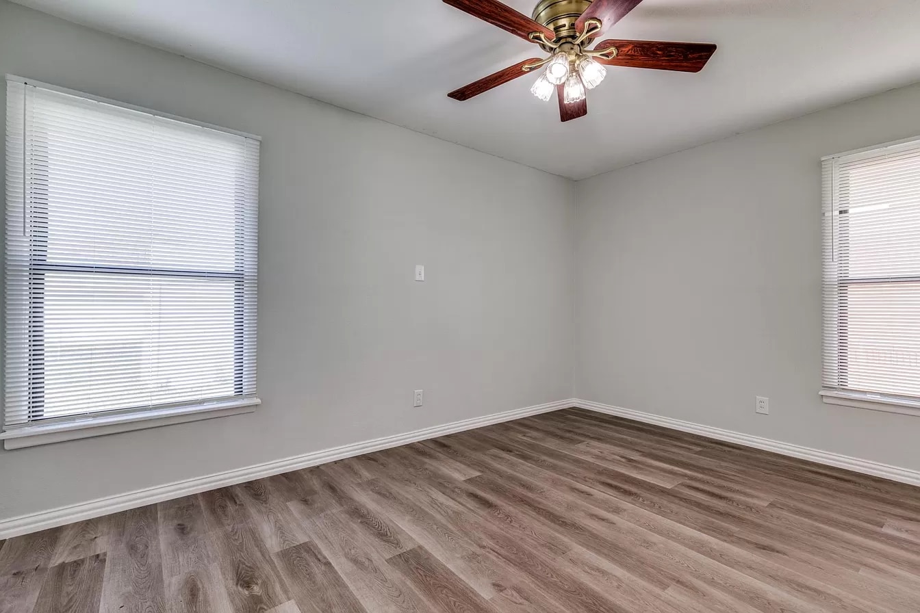 Building Photo - 1501 Ridgeview St