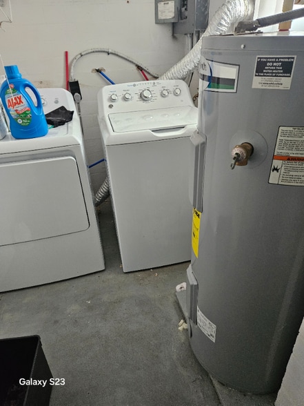 Building Photo - 56 Margaret Rd