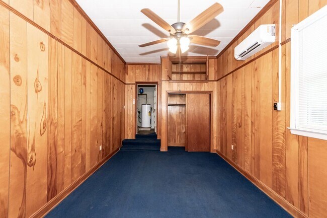 Building Photo - 453 Wade Hampton Dr