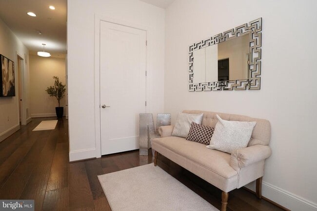 Building Photo - 44655 Provincetown Dr